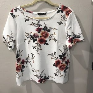 Floral blouse with scallop trim